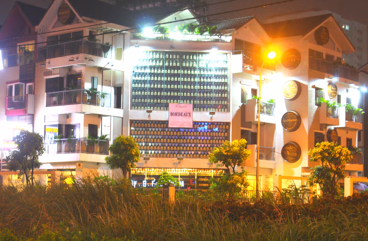 Làm bất cứ ai cũng phải thích thú, ngạc nhiên ngắm nhìn.