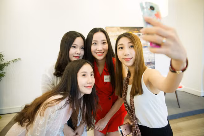 E sung, phu nu Trung Quoc tim quan su kiem chong