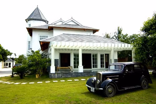 San vuon biet thu cua dai gia Viet nao hoanh trang nhat?