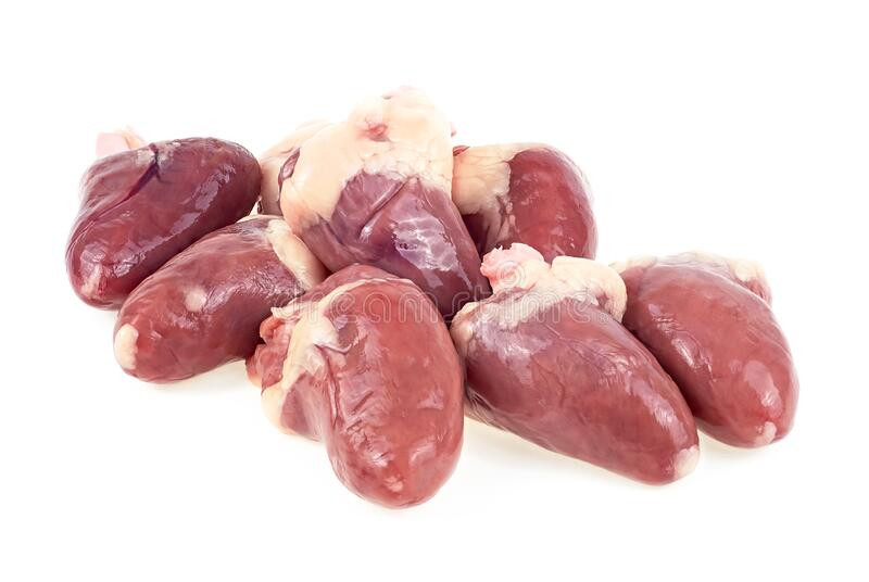 Tim gà đặc biệt giàu vitamin B12, một vi chất dinh dưỡng thiết yếu tham gia vào quá trình tổng hợp DNA, hình thành tế bào hồng cầu và giúp thần kinh khoẻ mạnh. Ảnh: DT.