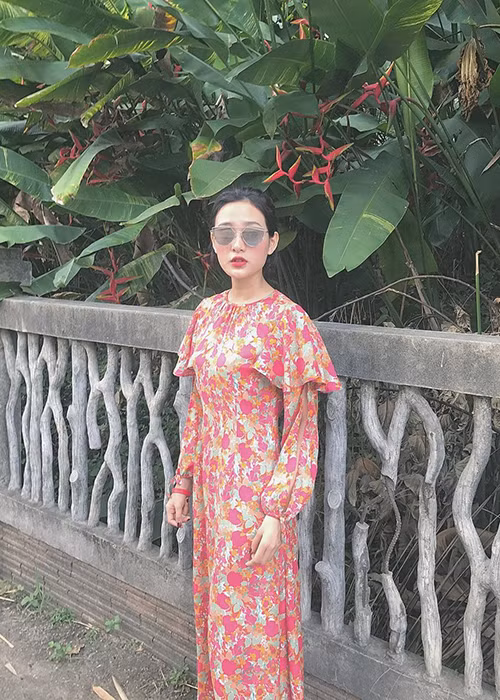 Đông đảo fans của Soobin Hoàng Sơn ủng hộ thần tượng hẹn hò với cô học trò xinh đẹp của Tóc Tiên. Ảnh: Instagram nhân vật