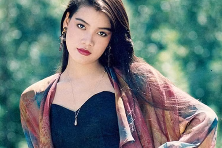 Tương tự như Thanh Hằng, Trương Ngọc Ánh cũng là gương mặt thuộc thế hệ người mẫu đầu tiên ở Việt Nam. Ảnh: Khám Phá