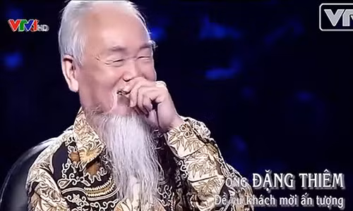 Lai Van Sam cung phai cuoi voi tinh huong trong Ai la trieu phu-Hinh-2