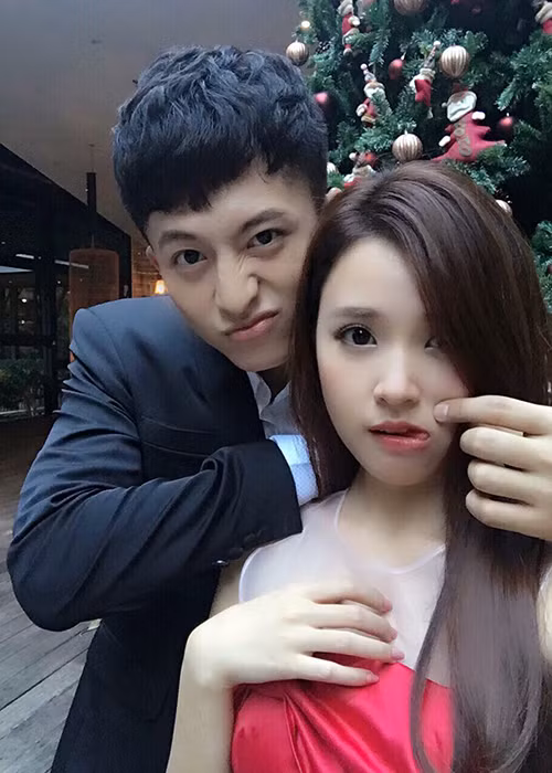 Midu đã bước sang tuổi 28, Harry Lu mới 25 tuổi nhưng cả hai vẫn rất xứng đôi. Mỗi khi bên nhau, cả hai rất nhí nhảnh, đáng yêu. Ảnh: FBNV