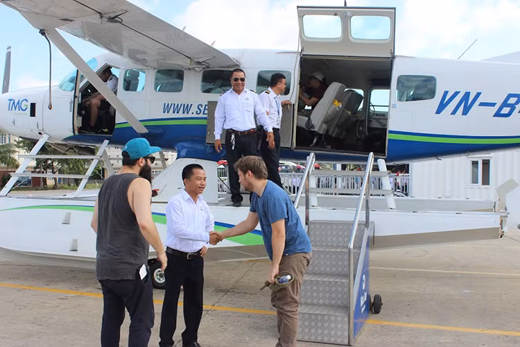 Gareth Edwards là đạo diễn người Anh nổi tiếng với bom tấn “Godzilla” (2014) và “Star War: Rogue One” (2016).