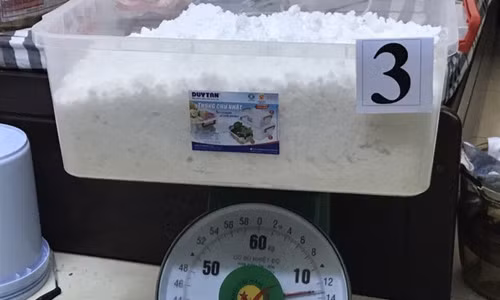 Hon 200 canh sat dot kich duong day ma tuy lon nhat nuoc tai Sai Gon