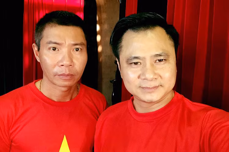 Danh hài Tự Long đăng tải ảnh chụp cùng danh hài Công Lý kèm lời chúc ngày các nhà báo nhân ngày 21/6: “Hôm nay sẽ có nhiều hoa và quà cũng như thật nhiều những lời chúc ngọt ngào nhất”.