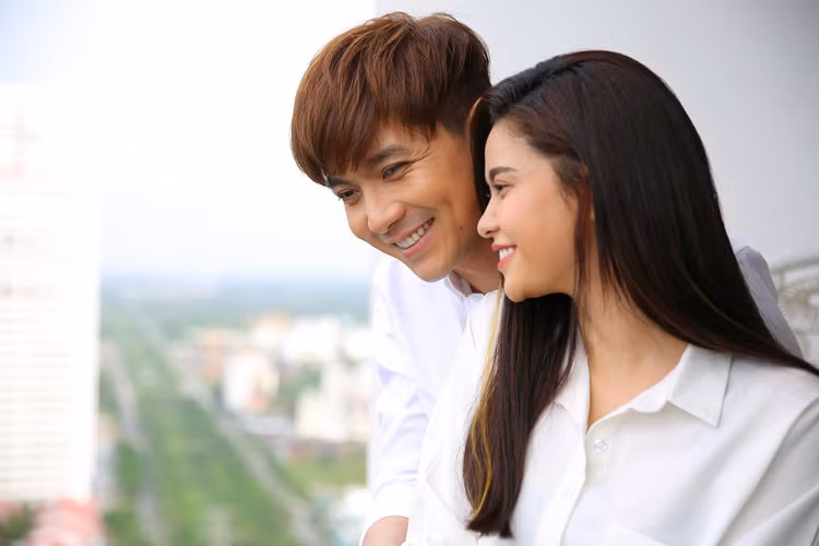 Mới đây, Tim - Trương Quỳnh Anh cùng tham gia thu âm MV ca khúc “Cho con tuổi thơ” với vai trò đại sứ.