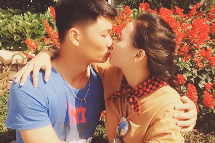 Bảo Thanh và Đức Thắng kết hôn vào năm 2011 sau 2 năm yêu nhau. Mới nhất, nữ diễn viên tiết lộ cô lấy chồng ở tuổi 21 vì mang bầu. Ảnh: FBNV