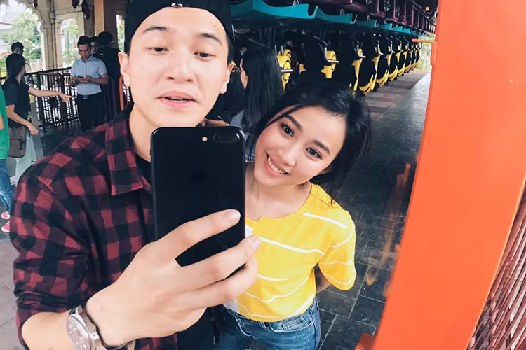 Khi bị vướng nghi vấn là người mới của Huỳnh Anh, Huỳnh Hồng Loan tỏ ra vô cùng bất ngờ. Ảnh: FBNV