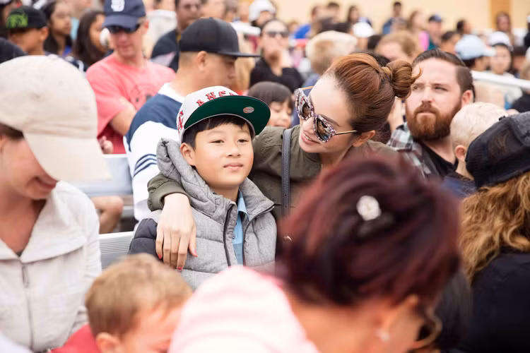 Jennifer Phạm từng có ý định đón bé Bảo Nam về Việt Nam nhưng cậu nhóc đã quen với cuộc sống ở Mỹ.