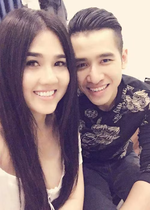 Bạn trai mới của Ngọc Bích tên Tiêu Quang. Anh từng là thành viên nhóm nhạc Vboys cùng ca sĩ Phạm Trưởng. Ảnh: FBNV