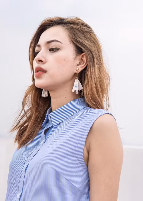 Học trò Lan Khuê được cho là sở hữu gương mặt có nhiều nét giống hot girl Hạ Vi và diễn viên Ngô Thanh Vân. Ảnh: FBNV