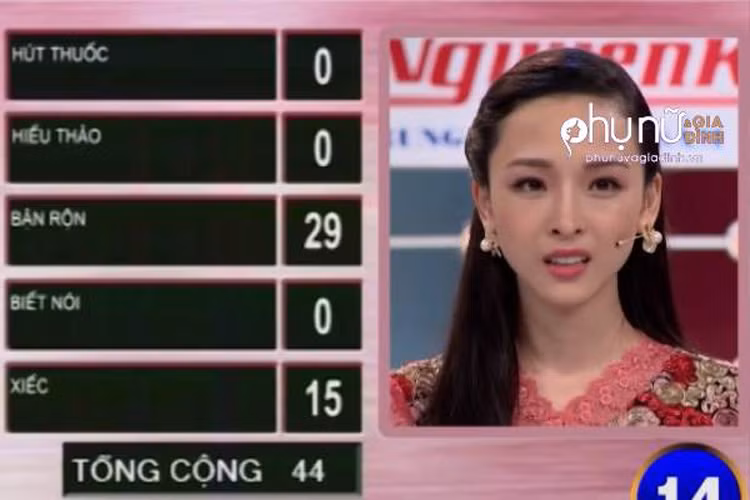 Phương Nga không chỉ xinh đẹp mà còn thông minh. Cô vốn thông thạo cả 3 ngoại ngữ Anh - Nga - Pháp. Sự thông minh, nhạy bén của Phương Nga còn được thể hiện trong những lần người đẹp tham gia gameshow: Ai thông minh hơn học sinh lớp 5, Chung sức...Ảnh: Phụ nữ gia đình