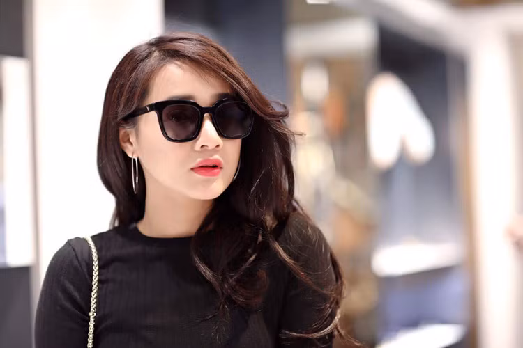 Bằng tuổi Bảo Thanh, Nhã Phương sở hữu gương mặt với những đường nét thanh tú cùng đôi mắt to tròn, đẹp hút hồn. Ngoài ra, vóc dáng của cô cũng vô cùng gợi cảm. Ảnh: FBNV