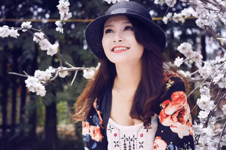 Trên trang cá nhân, Bảo Thanh thường xuyên khoe ảnh ăn mặc trang phục gợi cảm. Nhan sắc xinh đẹp cũng là một trong những lợi thế của nữ diễn viên phim “Sống chung với mẹ chồng”. Ảnh: FBNV