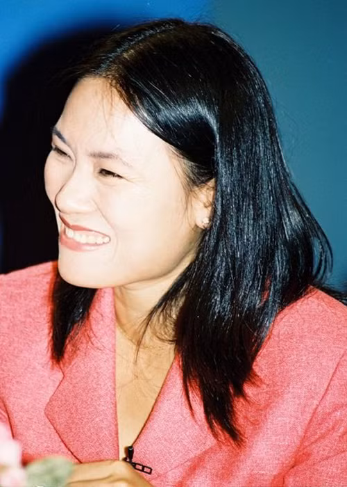 Người đàn bà quyền lực thay Lại Văn Sâm ở VTV3 vô cùng kín tiếng về đời tư. Cô chưa từng chia sẻ về bất cứ điều gì về người chồng của mình. Theo tiết lộ của bạn bè trong nghề, chồng của nhà báo Tạ Bích Loan rất yêu thương và thấu hiểu công việc của vợ. Ảnh: Vietnamnet