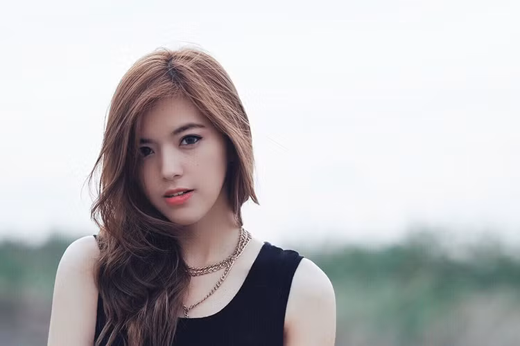 Trúc Anh sinh năm 1996, đến từ TP HCM. Cô học trò của Minh Tú được nhận xét sở hữu gương mặt khá Tây và lạ. Ảnh: FBNV