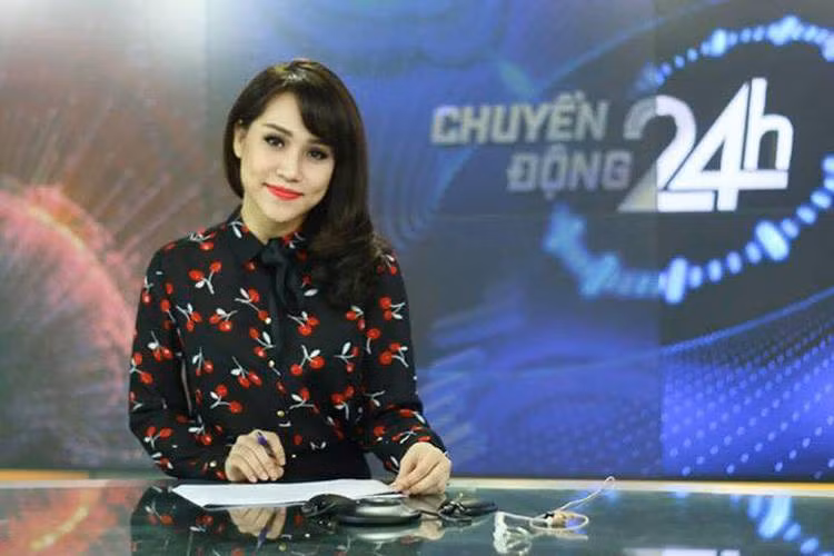 Trúc Mai từng vướng sự cố trang phục nhưng chính những lỗi này khiến nữ MC xinh đẹp gốc Cần Thơ được khán giả quan tâm hơn. Vào ngày 1/3 vừa qua, MC Trúc Mai chính thức nghỉ việc tại VTV. Ảnh: FBNV