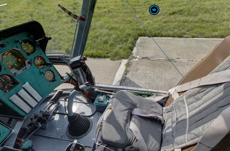 Nhưng của phi công phụ còn đơn giản hơn như thế với ít đồng hồ hơn.