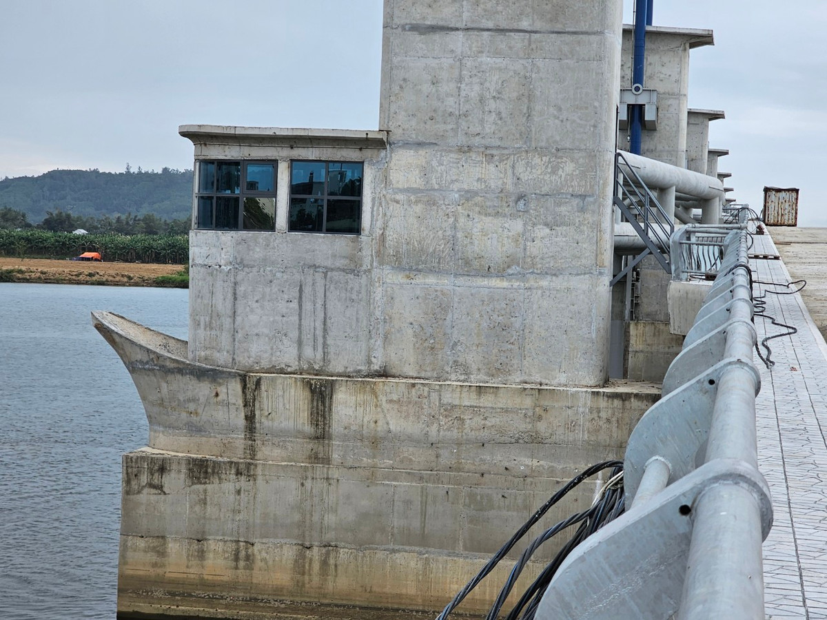 Đến nay, còn 5 tháng thi công nhưng do khó khăn về nguồn vốn nên đơn vị vẫn chưa được bố trí vốn để thi công. Ngoài ra, còn nhiều nguyên nhân khác sẽ ảnh hưởng đến tiến độ thực hiện công trình. (Ảnh: KTMT).