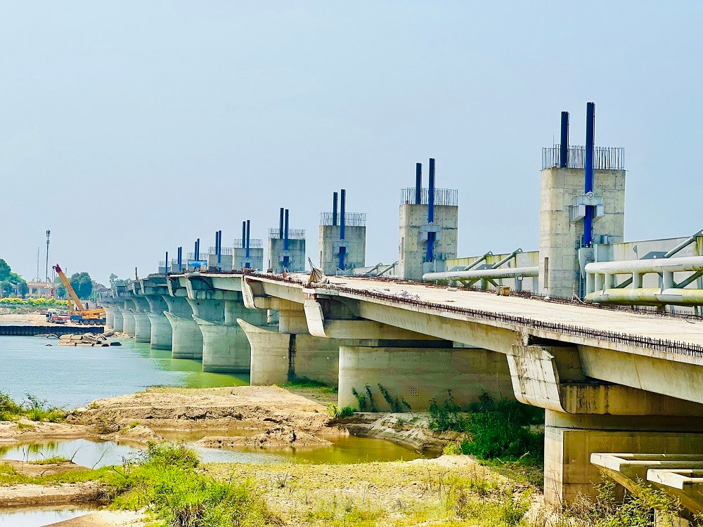 Theo BQLDA tỉnh Quảng Ngãi, trong năm 2024, đập dâng hạ lưu sông Trà Khúc được bố trí vốn hơn 227 tỷ đồng từ nguồn thu tiền sử dụng đất. (Ảnh: Tiền Phong).