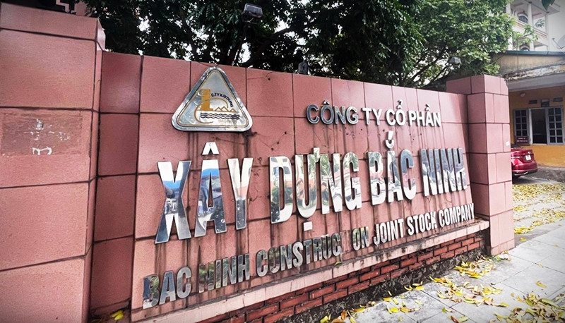 “Mot minh mot ngua” trung nhieu goi thau: Do chua cap nhat so lieu?