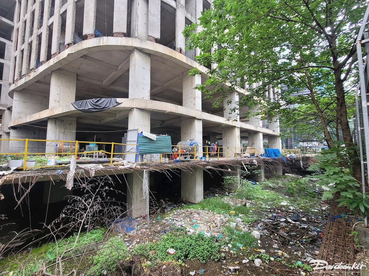 Theo kết luận thanh tra, trong hơn 15 năm, dự án đã trải qua 4 lần điều chỉnh quy hoạch, từ đất cơ quan thành tổ hợp văn phòng, thương mại và căn hộ 25 tầng. (Ảnh: Đại Đoàn Kết).