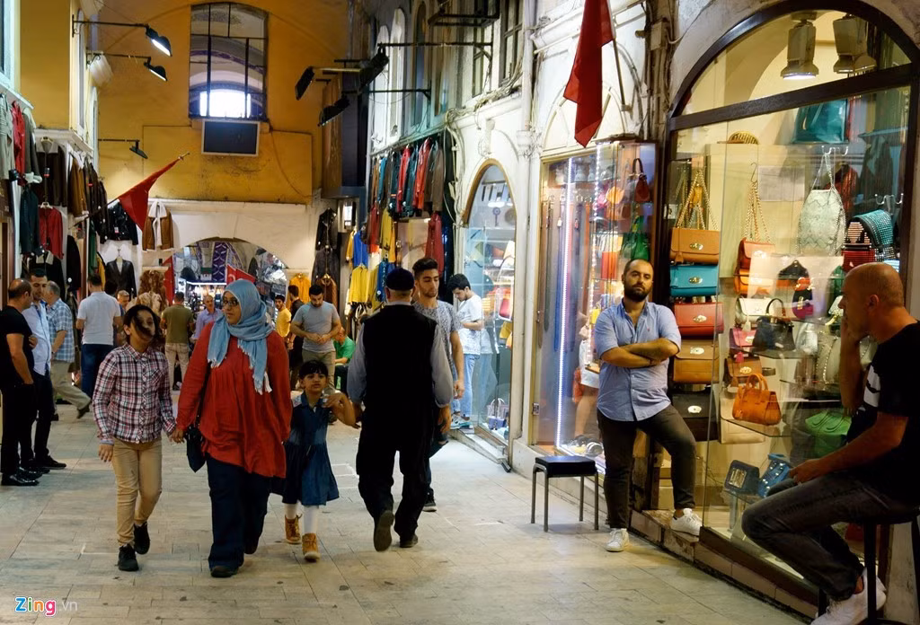 Can canh cho khong lo nam tren hon 60 duong pho