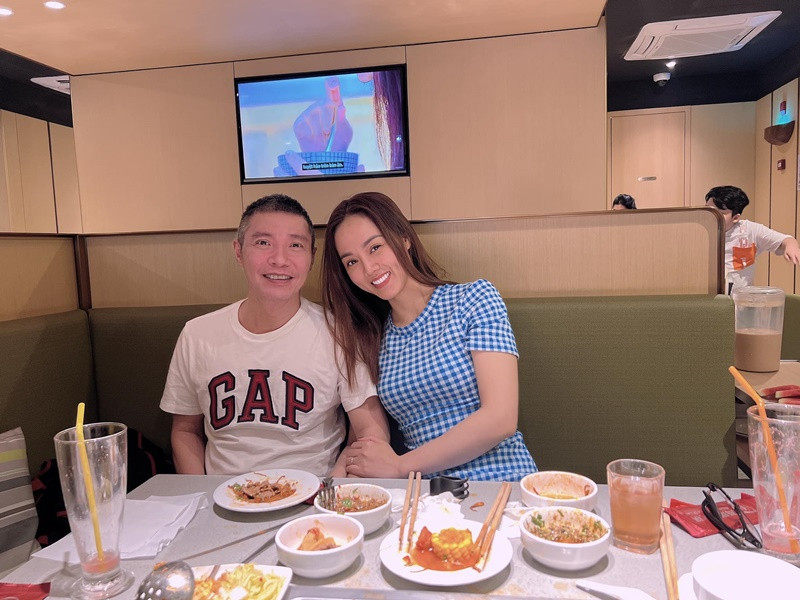 NSND Công Lý bị đột quỵ cách đây 2 năm. Anh đang trong quá trình phục hồi sức khỏe. Ảnh: FBNV.