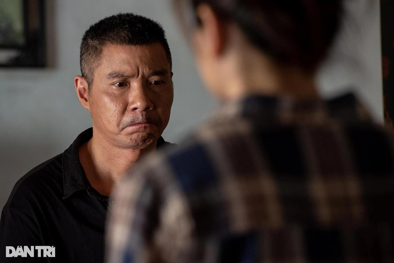 Ngọc Hà chia sẻ, cô rất hạnh phúc, tự hào và rất thương Công Lý khi anh được đoàn phim Gia đình mình vui bất thình lình khen diễn rất tốt. Ảnh: Dân Trí.