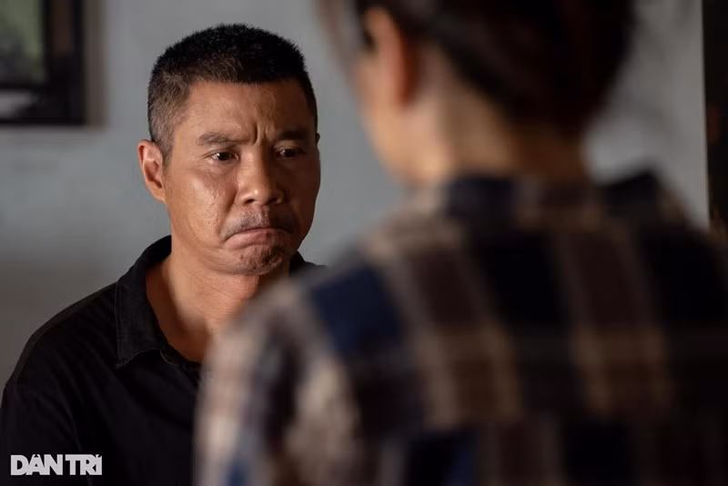 Ngọc Hà chia sẻ, cô rất hạnh phúc, tự hào và rất thương Công Lý khi anh được đoàn phim Gia đình mình vui bất thình lình khen diễn rất tốt. Ảnh: Dân Trí.