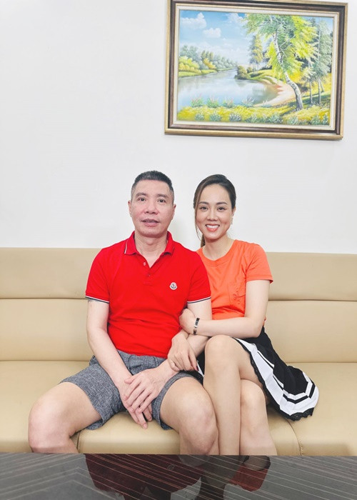 Nhiều nghệ sĩ hỏi thăm, động viên Công Lý. “Thương cụ Lý quá! Chịu khó động viên cụ Lý em ạ, tủi thân đấy”, Vân Dung để lại bình luận. Nghệ sĩ Lan Hương bày tỏ: “Ôi! Thương hai vợ chồng quá! Lý đã ổn chưa em?”. Ảnh: FBNV.