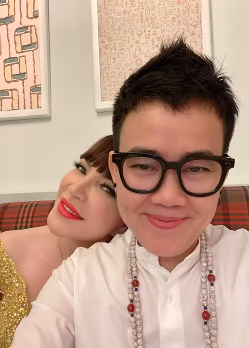 Sự "lột xác" của Thanh Hà có liên quan đến nhạc sĩ Phương Uyên. Thanh Hà chia sẻ trên Dân Trí, nhờ có Phương Uyên, cô lấy lại được thần thái, vóc dáng như ngày xưa.