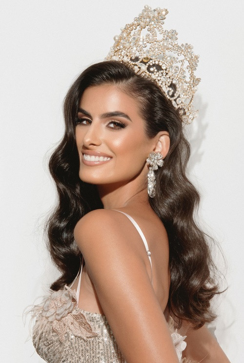 Claudia Gonzalez - đại diện Tây Ban Nha được các chuyên trang sắc đẹp dự đoán sẽ làm nên chuyện ở Miss International 2023.