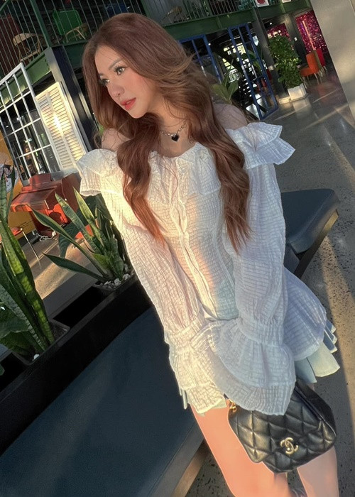 Giọng ca sinh năm 1991 đi hát trở lại khi con gái cứng cáp.