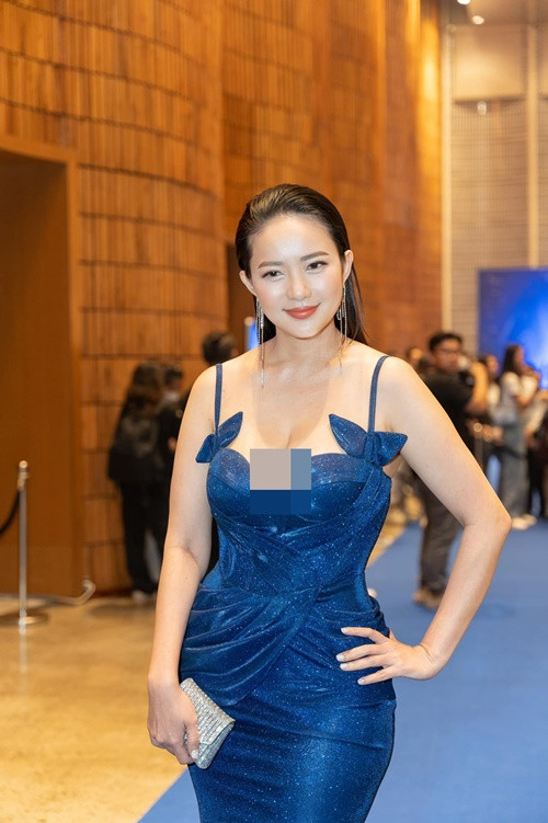 Dù lấy chồng đại gia, Phan Như Thảo vẫn vất vả kiếm tiền. Trong cuộc phỏng vấn với Phụ Nữ Số, cô chia sẻ: “Nhiều người vẫn nói lấy ông chồng già mà giàu làm chi sao vẫn phải làm việc bận rộn và vất vả vậy, tôi mà là Thảo tôi sẽ tận hưởng và hưởng thụ… Thảo làm việc chăm chỉ để dù có chồng hay không có chồng mình vẫn là chính mình đó, tự chủ, độc lập và tự cường là hạnh phúc”.