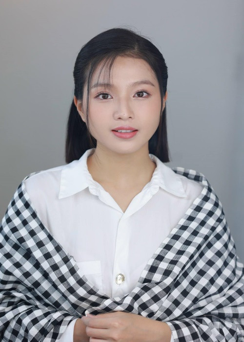 Chân dung diễn viên đóng vai Út Trong phim “Đất rừng phương Nam” Chan dung dien vien dong vai Ut Trong phim “Dat rung phuong Nam”