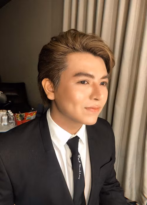 Tháng 5/2023, nhạc sĩ Đỗ Hiếu chia sẻ trên Vietnamnet, anh giảm được 18,5 kg trong 8 tháng. Ảnh: FBNV.