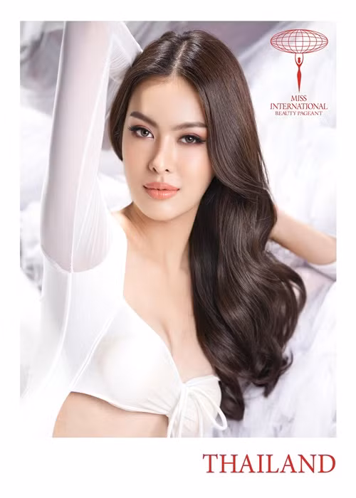 Supaporn Ritthipruek - đại diện Thái Lan đăng quang Miss International Thailand 2023. Trước đó, cô giành ngôi vị á hậu 1 cuộc thi Miss Universe Thailand 2017 - Hoa hậu Hoàn vũ Thái Lan 2017. Theo Missosology, Supaporn có thể sẽ lọt top 15.
