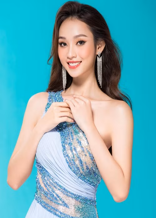 Trước thềm chung kết Miss Earth Vietnam 2023 - Hoa hậu Trái đất Việt Nam 2023, Hoàng Thị Yến Nhi được đánh giá cao. Cô được Khánh Vân khen ngợi về nhan sắc, Trương Ngọc Ánh đánh giá thần thái thu hút. Ảnh: Instagram.