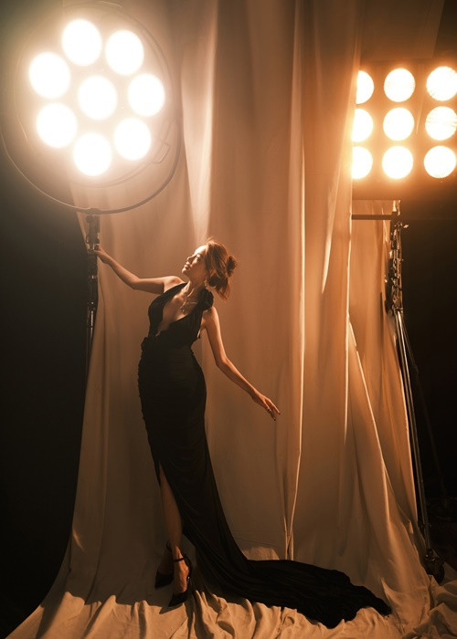 Nữ diễn viên khoe được ông xã yêu thương, túc trực bên cạnh dù công việc của anh rất bận rộn.