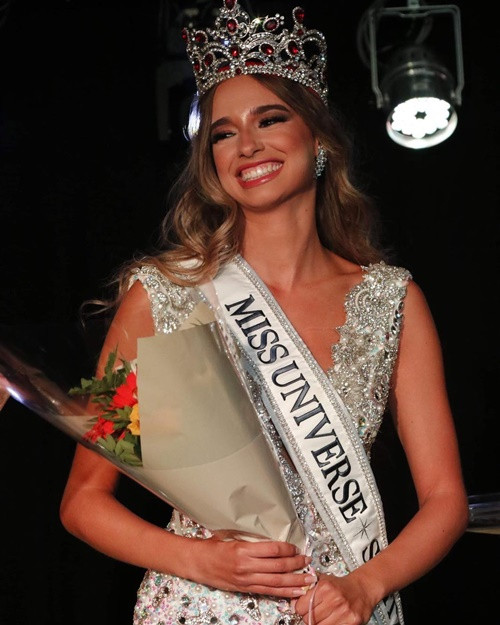 Lorena Santen, 26 tuổi, được kỳ vọng trở thành mỹ nhân Thụy Sĩ đầu tiên giành được vương miện Miss Universe. Ảnh: Instagram.