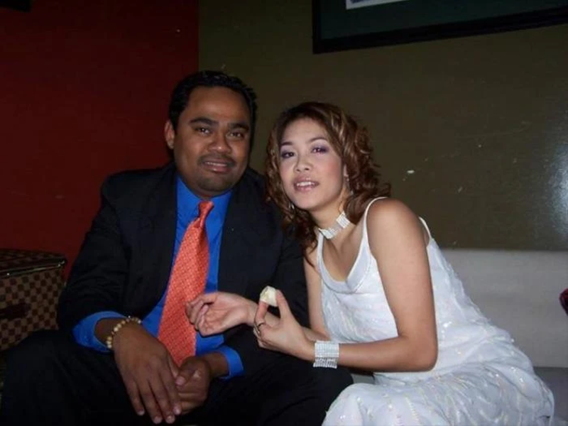 Dũng Taylor từng thay Thu Phương về Việt Nam đón con hai con riêng của nữ ca sĩ - Duy Hải và Thanh Thảo sang Mỹ đoàn tụ với mẹ. Sau đó, ông bầu cùng Thu Phương nuôi dạy, chăm sóc Duy Hải và Thanh Thảo. Ảnh: Saostar.