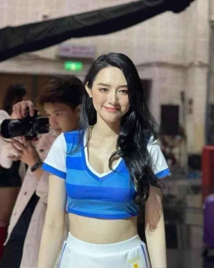 Năm 2022, Thúy Huyền tham gia chương trình 'Nóng cùng World Cup', được biết đến với danh xưng mới 'hot girl World Cup'. Thúy Huyền đại diện cổ vũ cho đội bóng Uruguay. Không tham gia showbiz, cũng không sở hữu lượng người theo dõi “khủng” trên mạng xã hội như những hot girl khác nhưng cô nàng vẫn có những điều đặc biệt khiến người hâm mộ bóng đá phải chú ý đến.