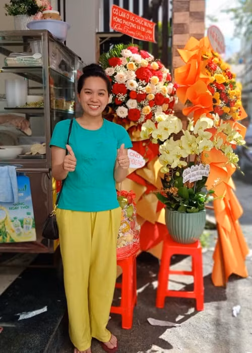 Đến nay, Hồng Phượng vẫn khóa chức năng bình luận đối với người lạ trên trang cá nhân để tránh những ý kiến trái chiều. Ảnh: FBNV.