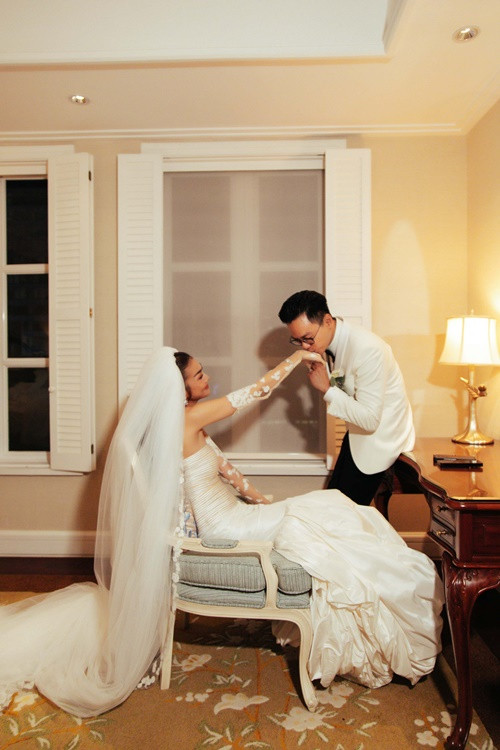 Khoảnh khắc ngọt ngào của vợ chồng Thanh Hằng khiến nhiều người phải ghen tỵ. Ảnh: Vietnamnet.