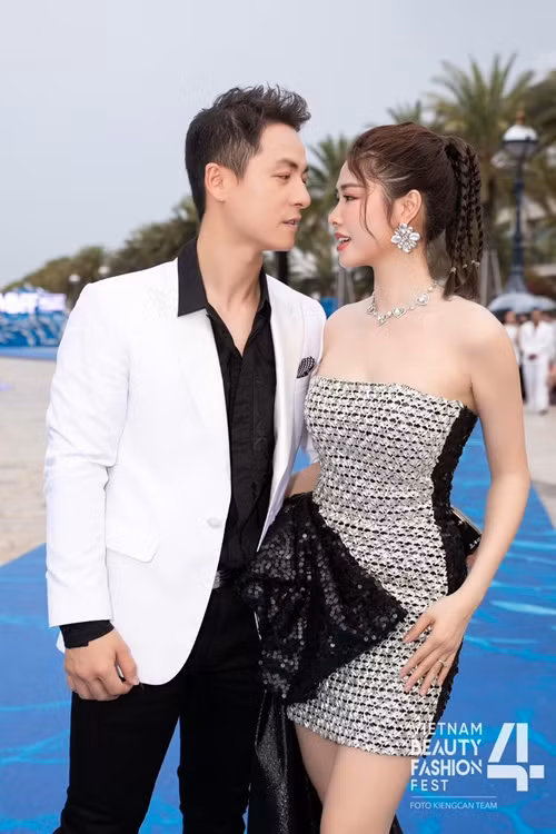 Gần đây, Đăng Khôi cho biết, 6 năm trước, Thủy Anh gợi ý mua nhà ở châu Âu. Vì vậy, vợ chồng anh đã tậu nhà ở Budapest, Hungary.