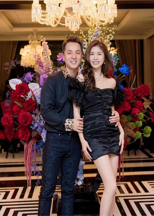 Vợ chồng nam ca sĩ cho thuê nhà ở Budapest.