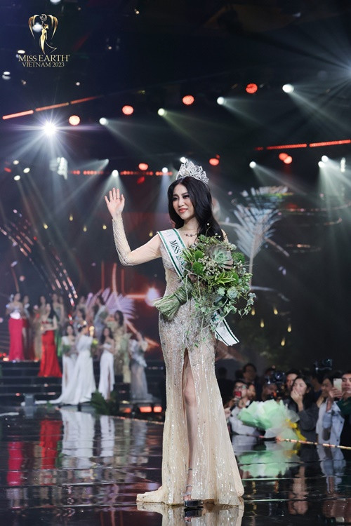 Đỗ Thị Lan Anh đăng quang Miss Earth Vietnam 2023 - Hoa hậu Trái đất Việt Nam 2023 vào tối ngày 14/10. Ảnh: Miss Earth Vietnam.